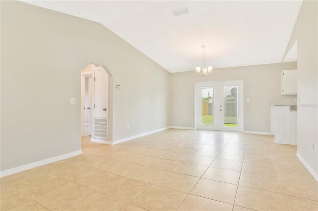 Building Photo - 901 San Paulo Way