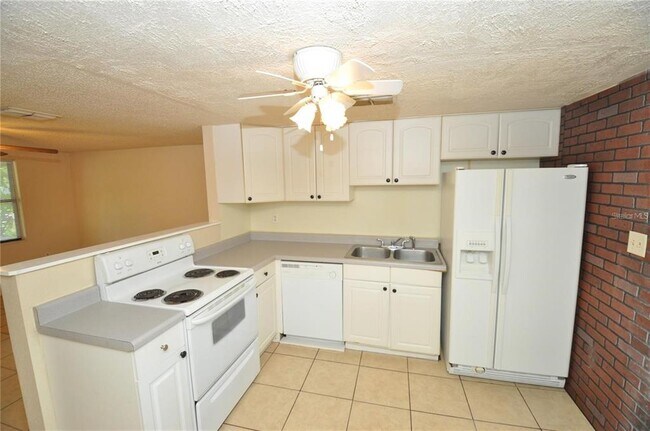 Building Photo - 205 Stribling Dr