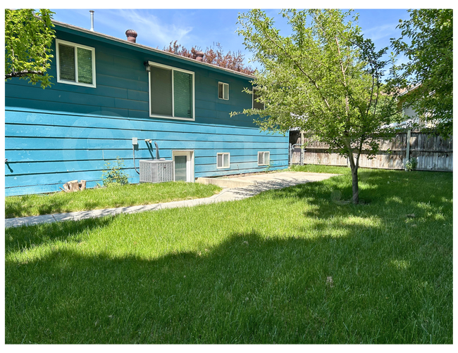 Building Photo - 555 S 330 E