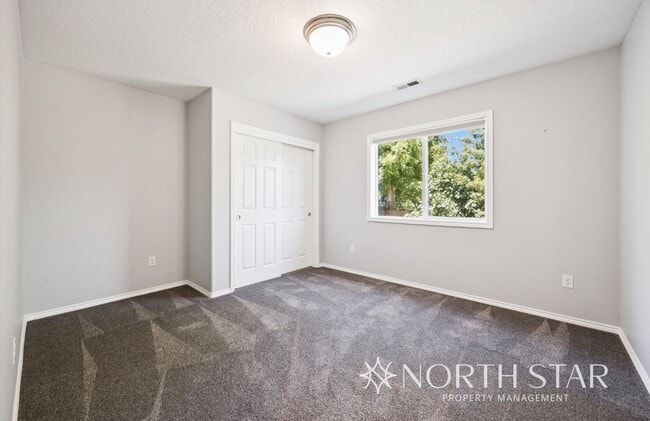 Building Photo - 11591 SW Cole Ln