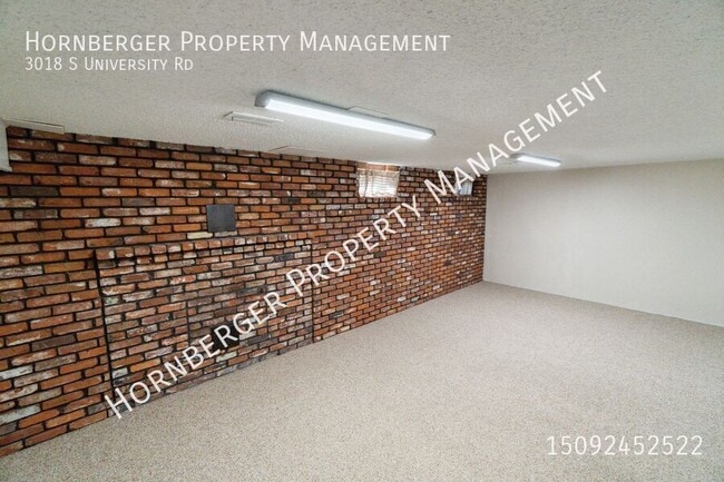 Building Photo - 3018 S University Rd