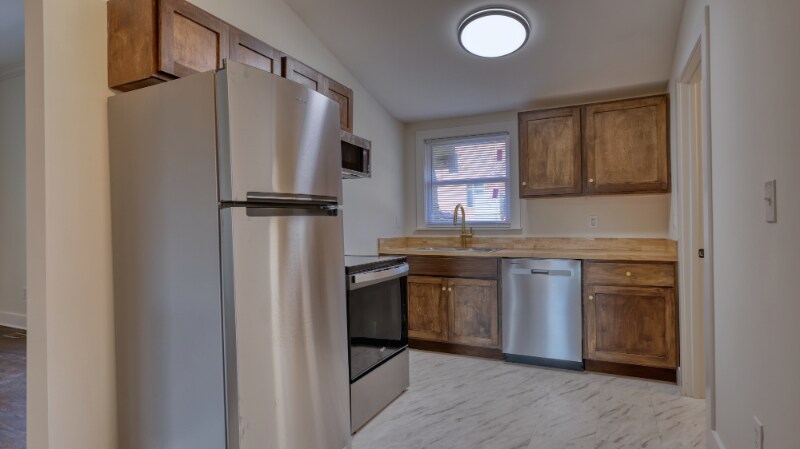 Building Photo - 11 N McLin St SW