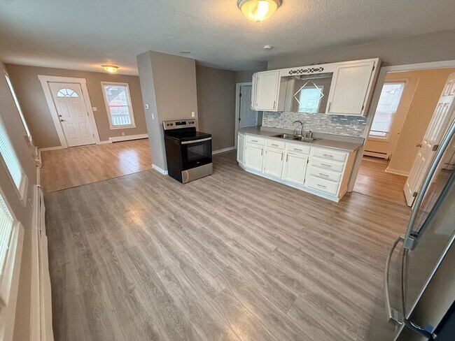 Building Photo - 100 Green St