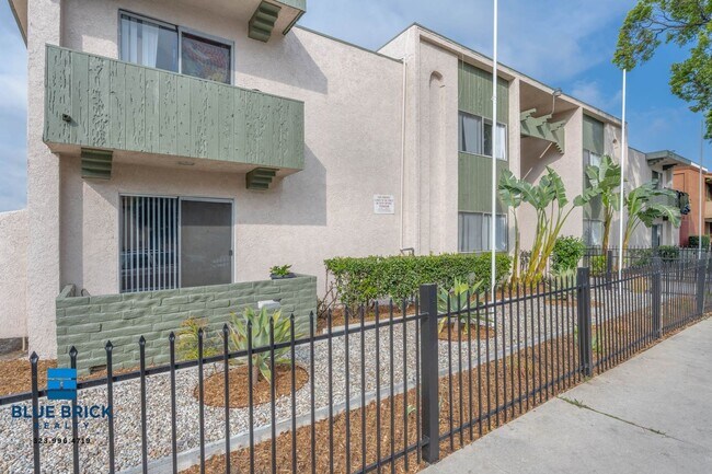 Building Photo - 8123 Langdon Ave