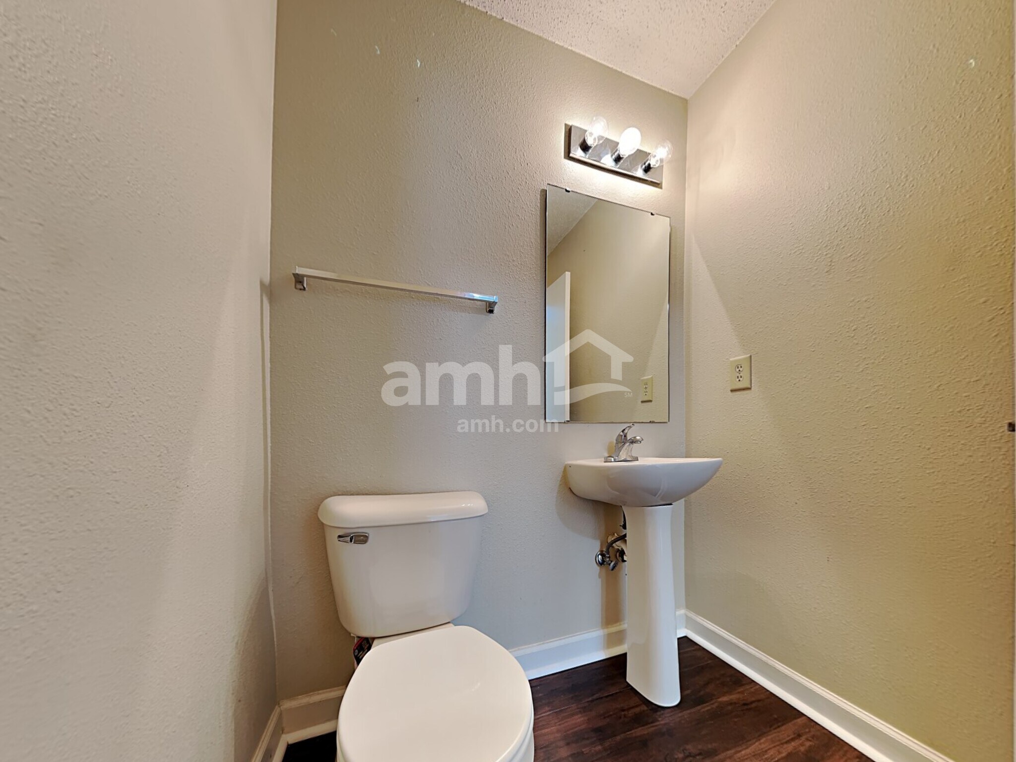 Building Photo - 6797 W Raleigh Dr