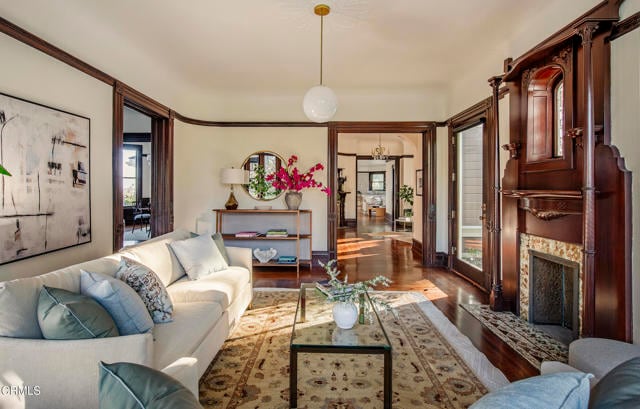 Building Photo - 851 Lyndon St