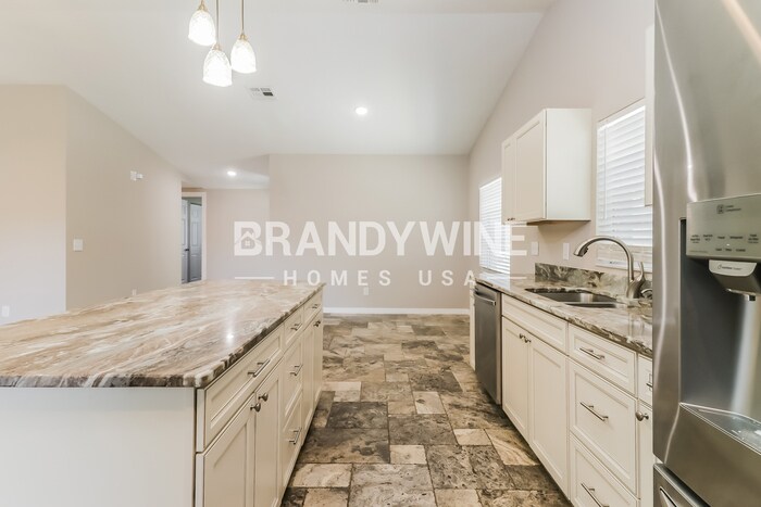 Building Photo - 16051 Grass Lake Dr
