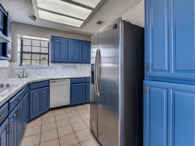 Building Photo - 1228 Cliff Trail