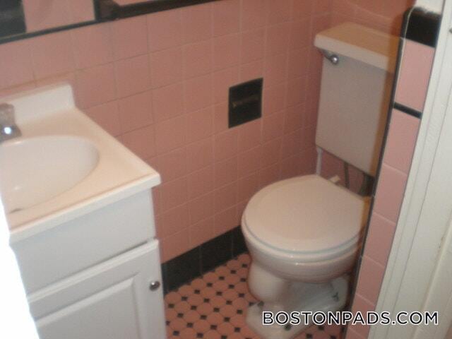 Building Photo - 41 Bay State Rd