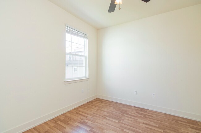 Building Photo - 1509 Master St