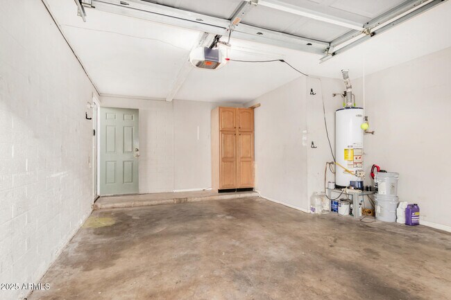 Building Photo - 5631 S Bounty Ct