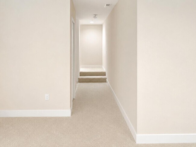 Building Photo - Beautiful Trails at Newcastle Home