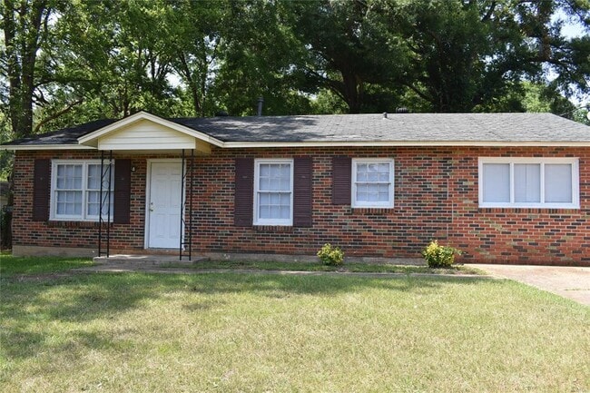 Building Photo - 1659 Rigby St