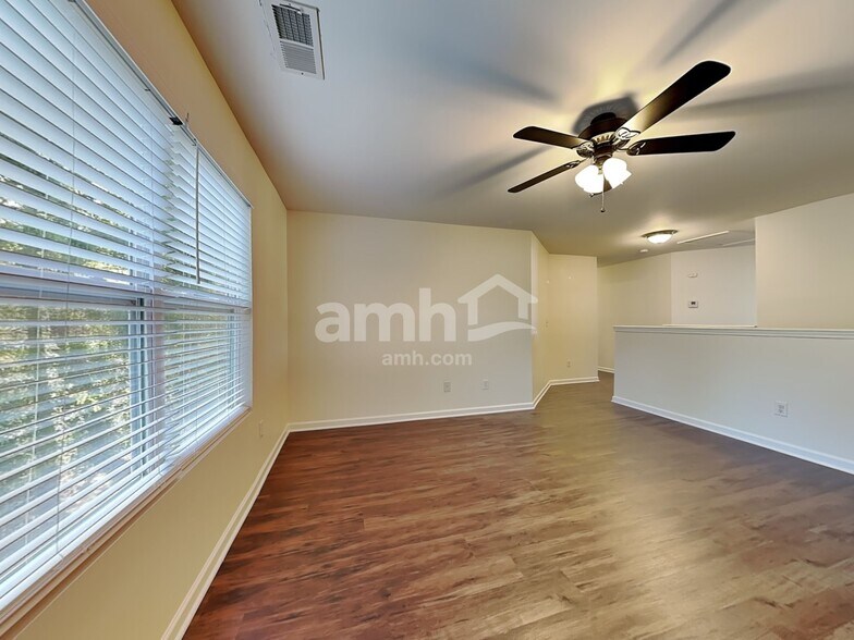 Building Photo - 3904 Edgewood Terrace Rd