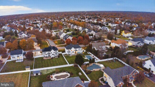 Building Photo - 20 Jasmine Rd