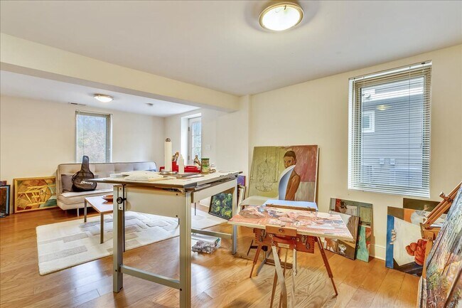 Building Photo - INCREDIBLE 6BR Home in Cabin John. Priced ...