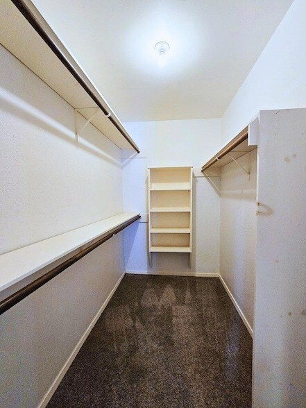 Building Photo - 3531 Hyde Park Ave