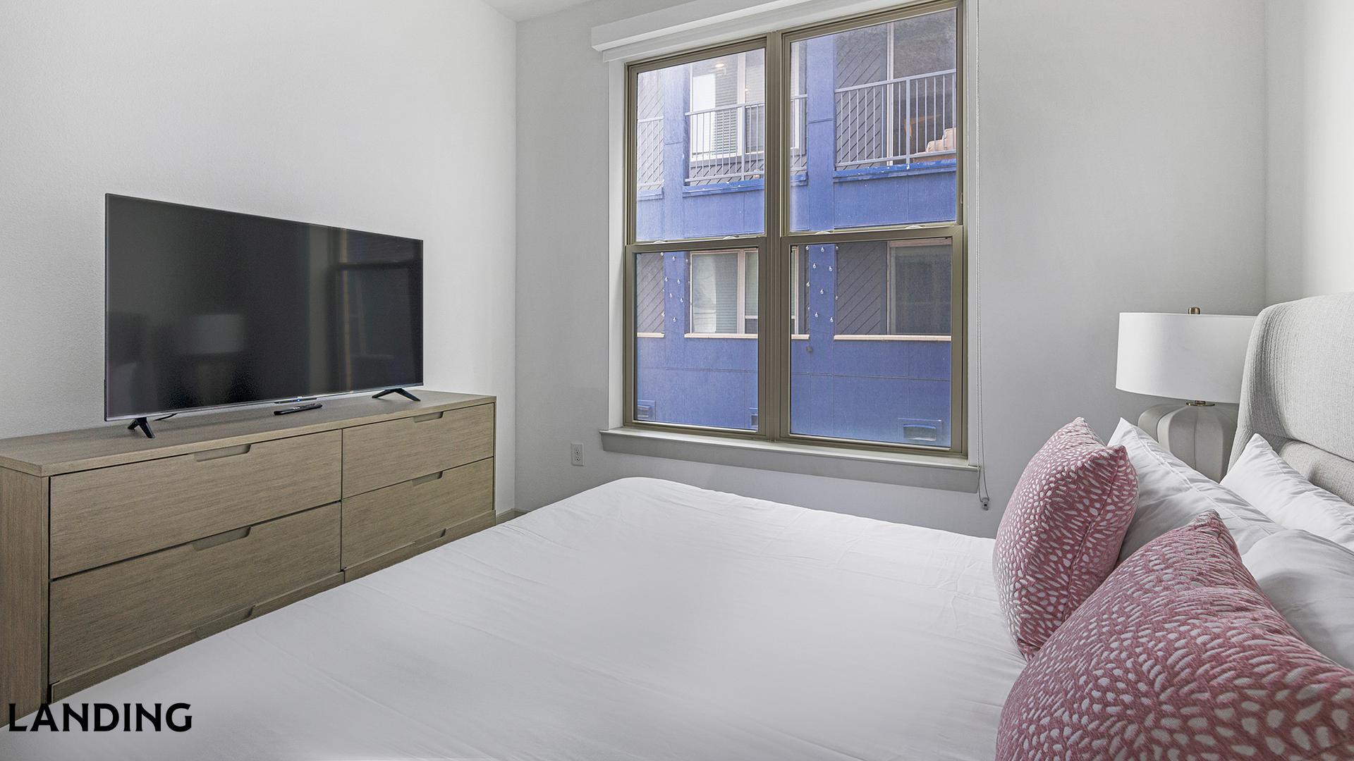 Building Photo - 3030 Summer St