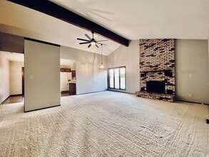 Building Photo - 117 Juniper Dr