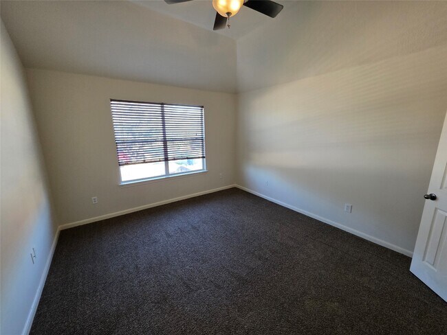 Building Photo - 22231 Bridgestone Oak Dr