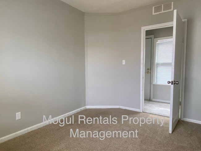 Building Photo - 1717 S Wichita St