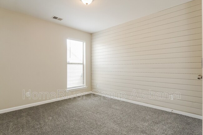 Building Photo - 553 Village Springs Ln