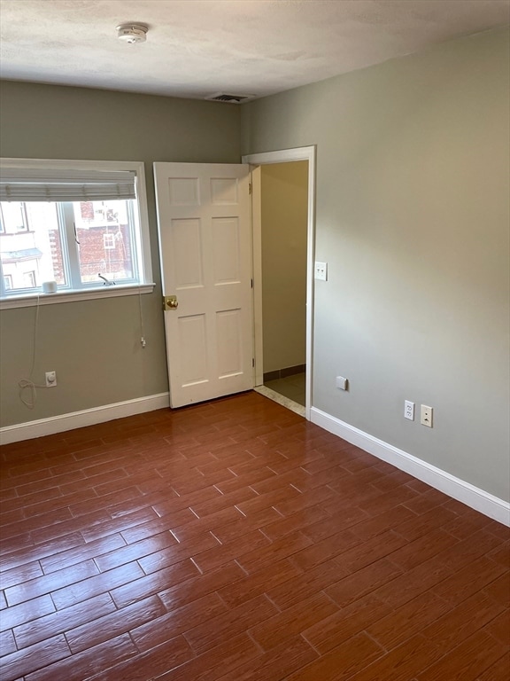 Building Photo - 149 Bennington St