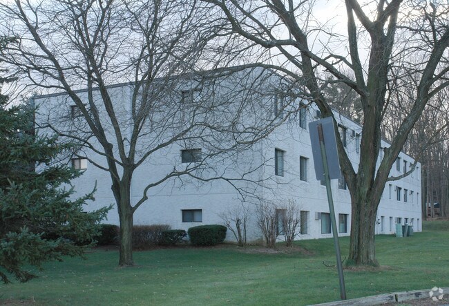 Building Photo - Governor's Gate