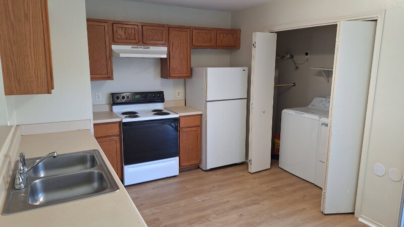 Building Photo - 3702 Malibu Ln