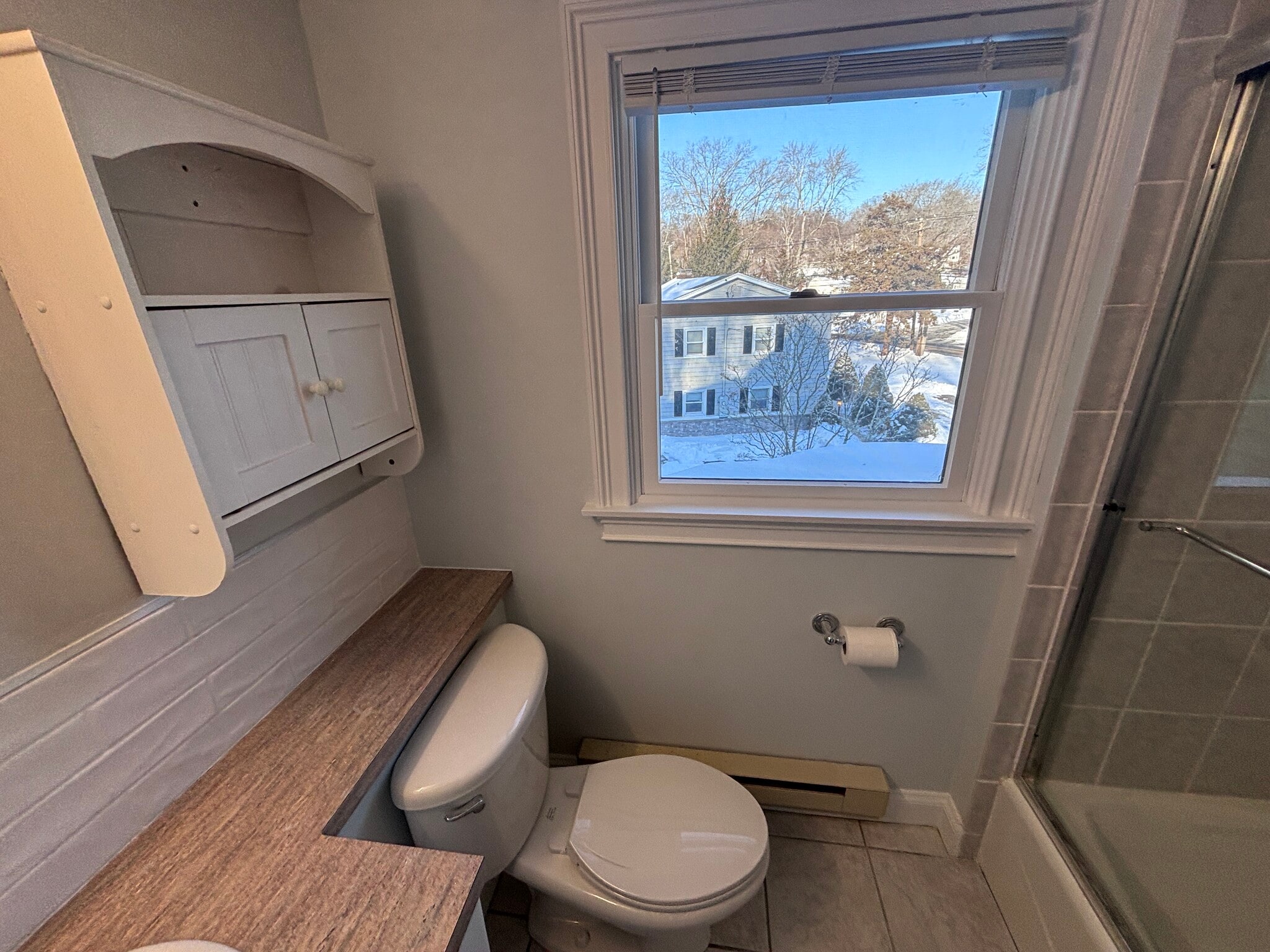 Building Photo - 101 Ponus Ave