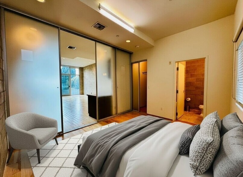 Building Photo - 717 Highland Ave