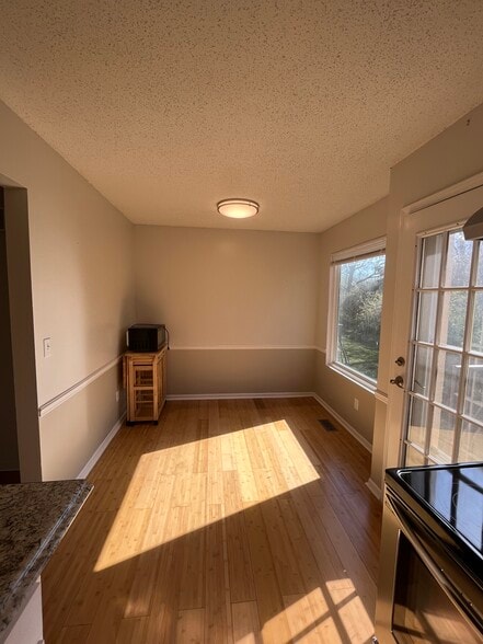 Building Photo - 6432 Pflumm Rd