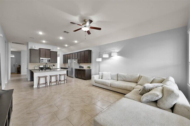 Building Photo - 14030 Wolftrap Ln