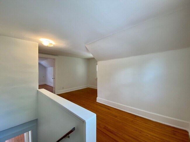 Building Photo - Charming 3 Bed/ 2 Bath in the Heart of Oakley Only $2675/mo!