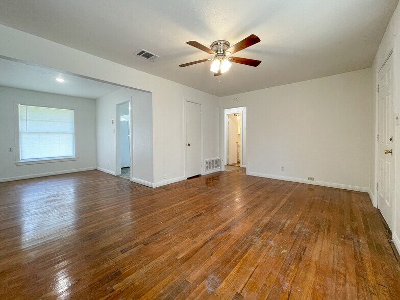 Building Photo - 3132 Daughtrey Ave
