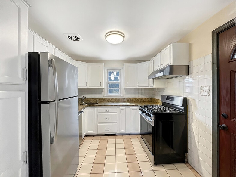 Building Photo - 1832 N Culpeper St