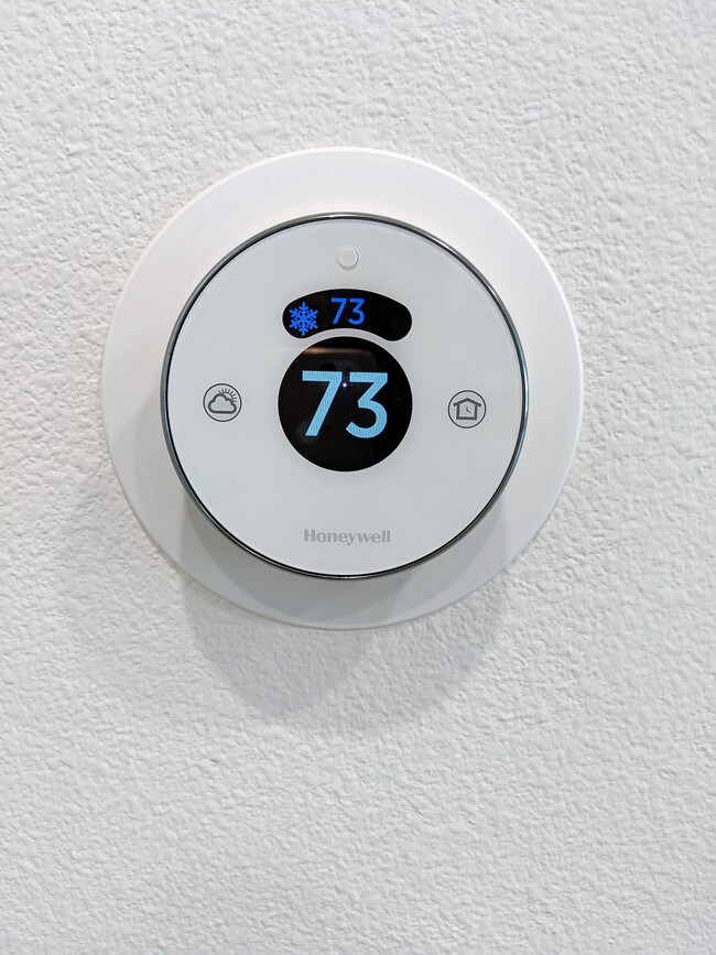 Smart Thermostat - 2324 Nolita