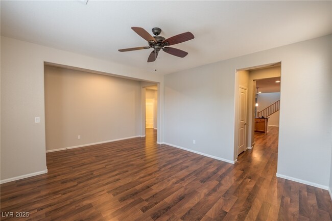 Building Photo - 3012 Camino Largo Ave