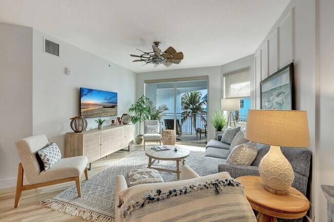 Building Photo - 875 NW Flagler Ave