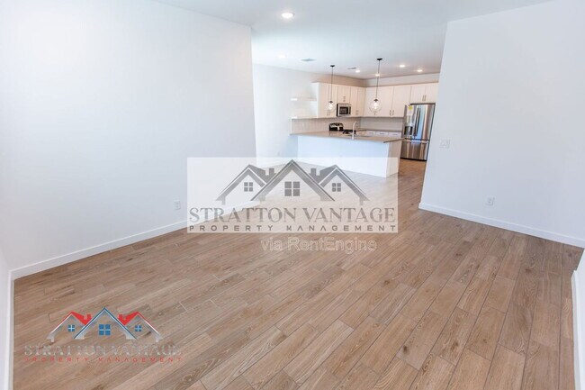 Building Photo - 7439 S 76th Dr