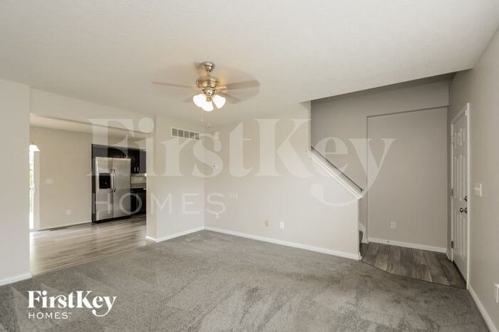 Building Photo - 10319 McCauley Dr