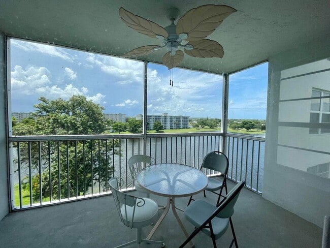 Building Photo - 3051 N Course Dr