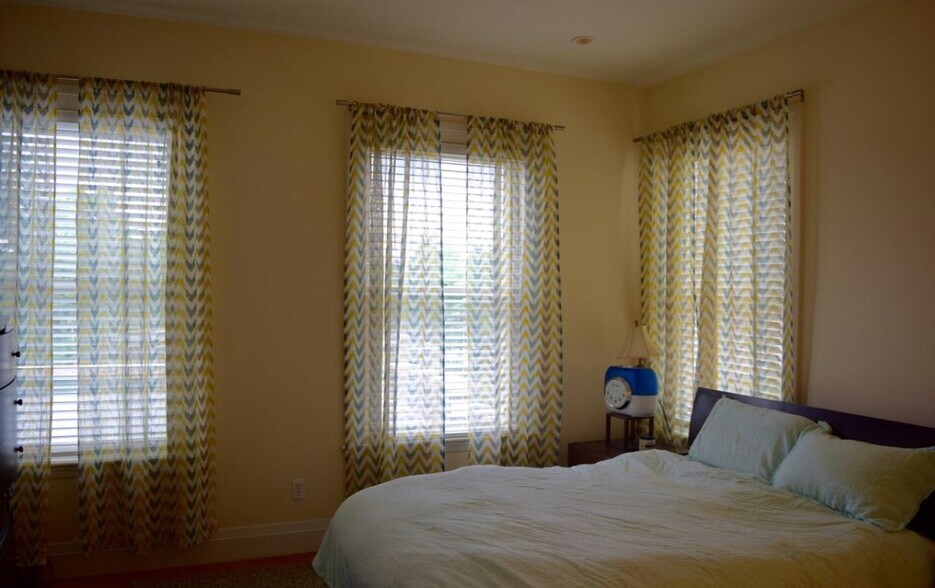 Building Photo - 1641 4th St