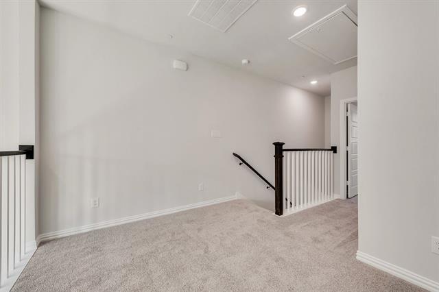 Building Photo - 4221 Willow Pond Dr