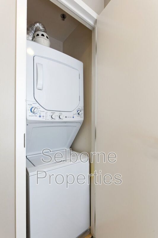 Building Photo - 1401 Jackson St