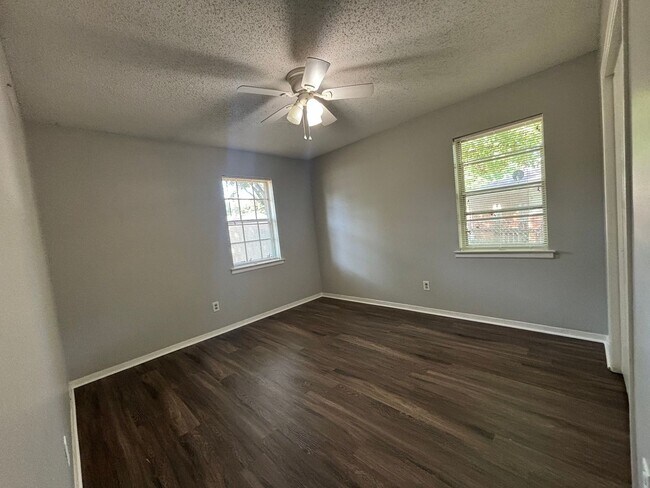 Building Photo - Register your account with Rently to sched...