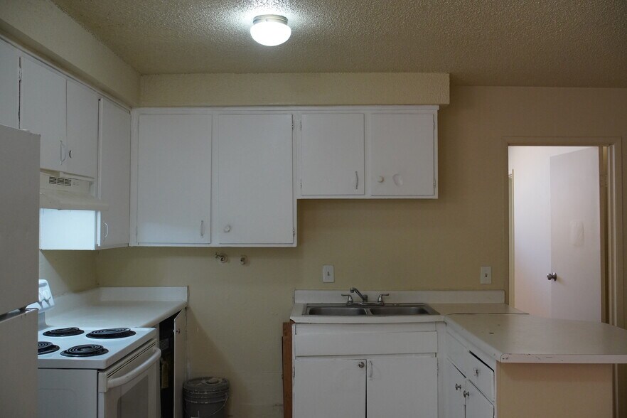 Building Photo - 2916 Marlin Ave