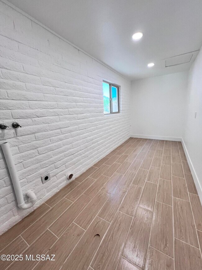 Building Photo - 7141 E Gambel Cir