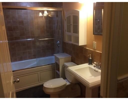 Building Photo - 100 Captains Row