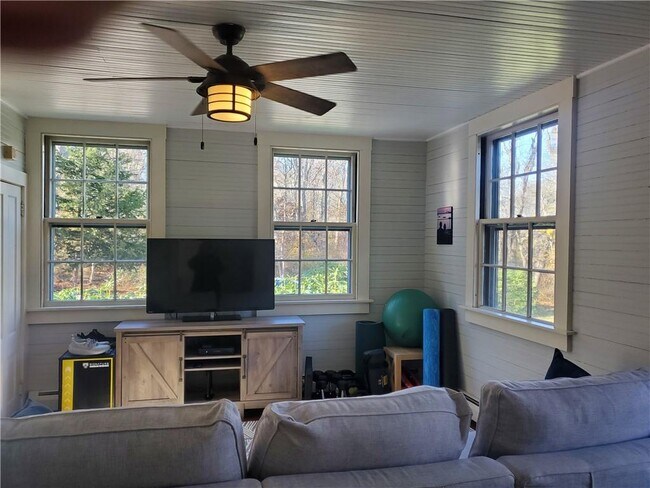 Building Photo - 0 Boston Neck Rd